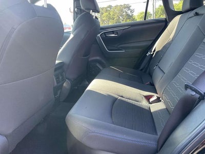 2023 Toyota RAV4 Hybrid SE