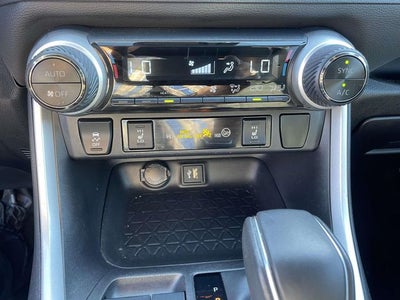 2023 Toyota RAV4 Hybrid SE