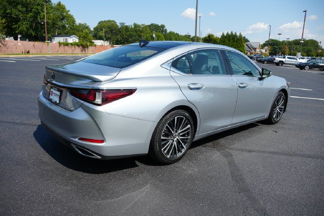2022 Lexus ES 350