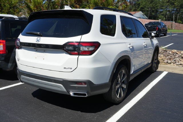 2025 Honda Pilot Elite