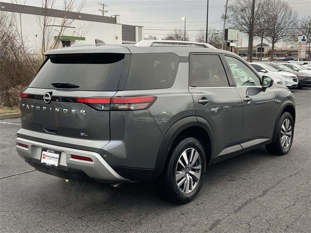 2025 Nissan Pathfinder SL