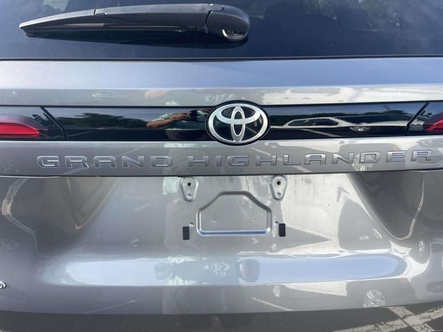 2025 Toyota Grand Highlander Hybrid Limited