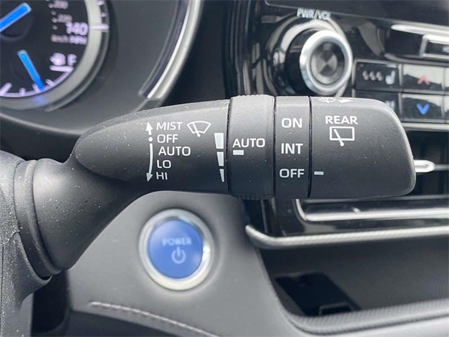 2020 Toyota Highlander Hybrid Platinum