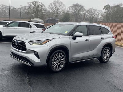 2020 Toyota Highlander Hybrid Platinum