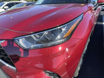 2021 Toyota Highlander Hybrid Platinum