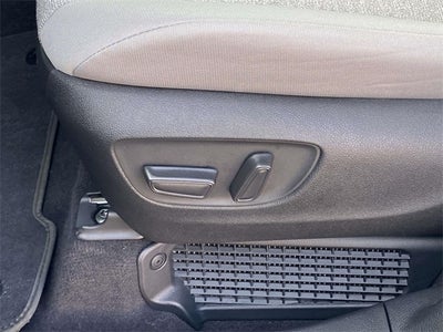 2025 Toyota Sienna LE 8 Passenger