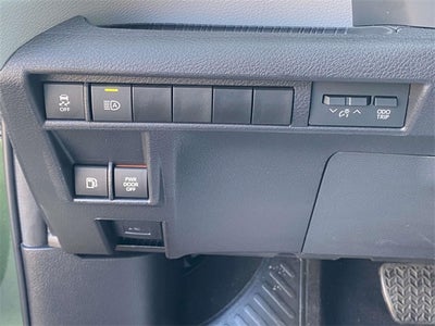 2025 Toyota Sienna LE 8 Passenger