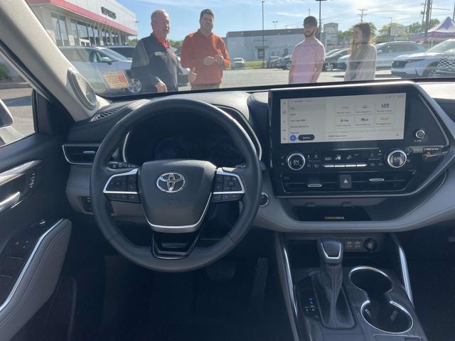 2023 Toyota Highlander Hybrid Limited