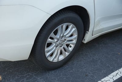 2015 Toyota Sienna XLE 8 Passenger