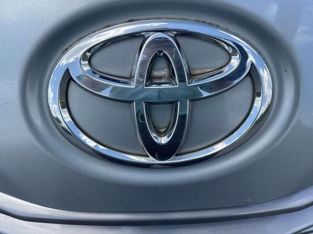 2016 Toyota Sienna XLE 8 Passenger
