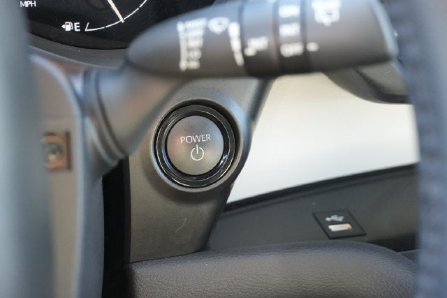 2025 Toyota Sienna XLE 8 Passenger
