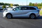 2025 Toyota Sienna XLE 8 Passenger