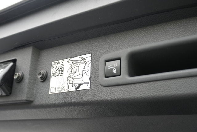 2024 Toyota Sienna XLE 8 Passenger