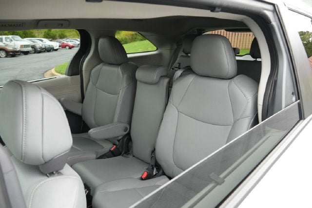 2024 Toyota Sienna XLE 8 Passenger