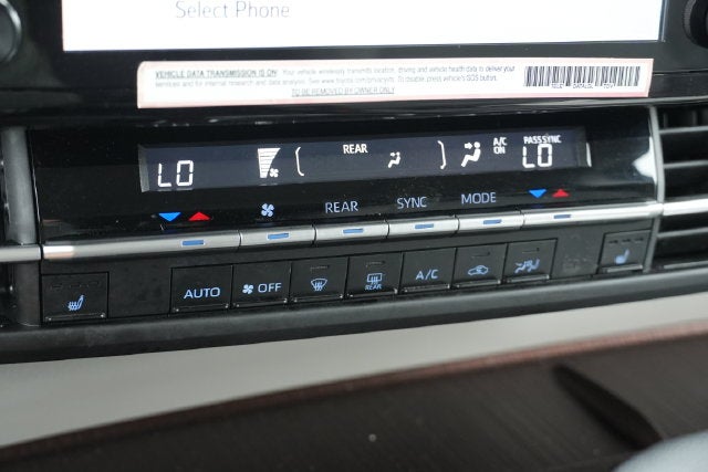 2024 Toyota Sienna XLE 8 Passenger