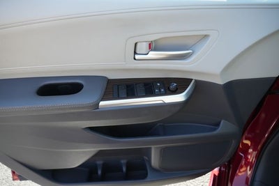 2023 Toyota Sienna XLE 8 Passenger
