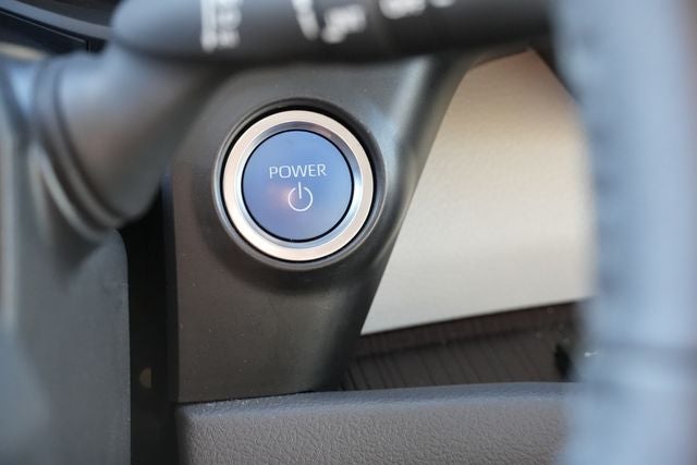 2023 Toyota Sienna XLE 8 Passenger