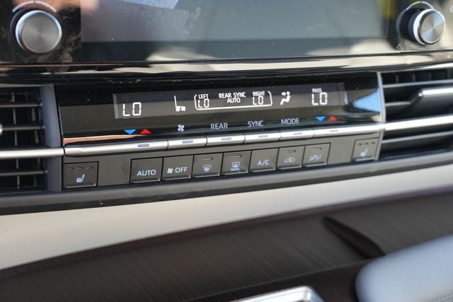 2023 Toyota Sienna XLE 8 Passenger