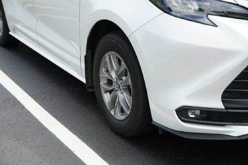 2025 Toyota Sienna XLE 8 Passenger