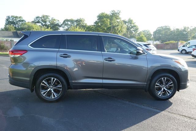 2017 Toyota Highlander LE