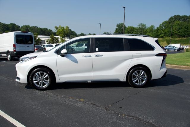 2026 Toyota Sienna Limited 7 Passenger