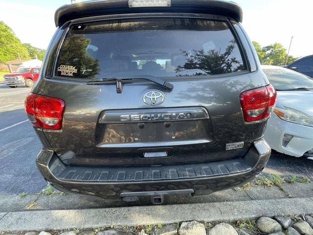 2016 Toyota Sequoia SR5 5.7L