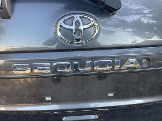 2016 Toyota Sequoia SR5 5.7L