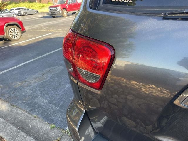 2016 Toyota Sequoia SR5 5.7L