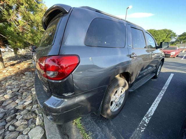 2016 Toyota Sequoia SR5 5.7L