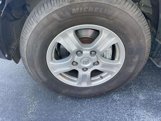 2016 Toyota Sequoia SR5 5.7L