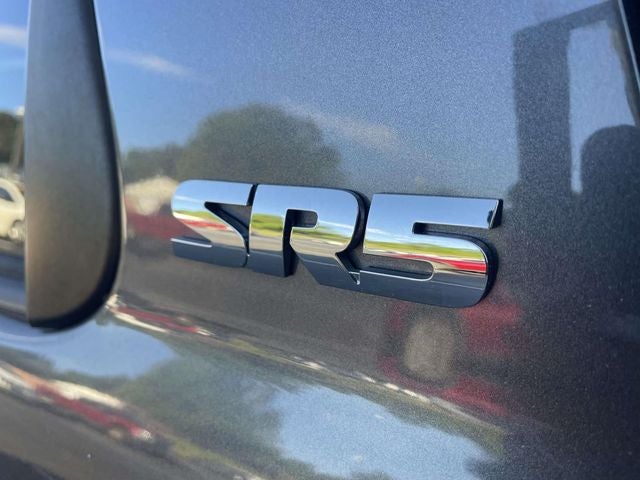 2016 Toyota Sequoia SR5 5.7L