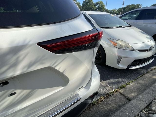 2021 Toyota Highlander LE