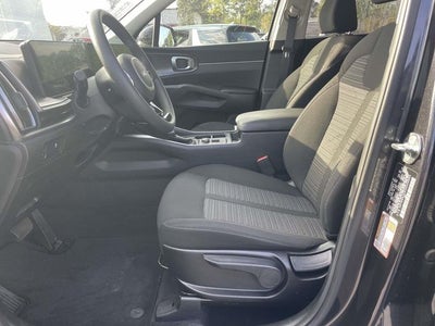2025 Kia Sorento LX