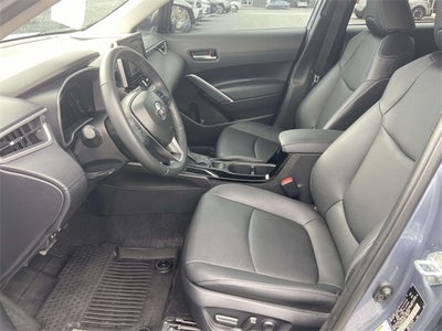 2025 Toyota Corolla Cross XLE