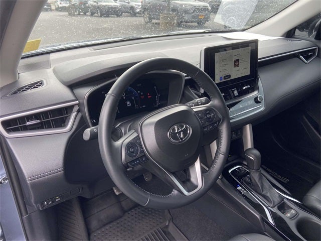2025 Toyota Corolla Cross XLE
