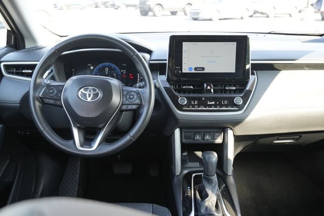 2025 Toyota Corolla Cross XLE