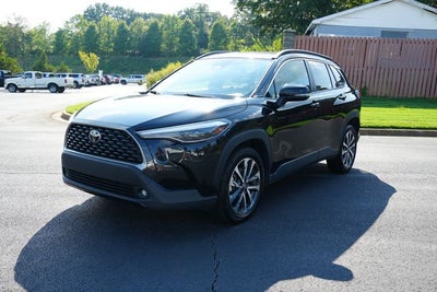 2025 Toyota Corolla Cross XLE