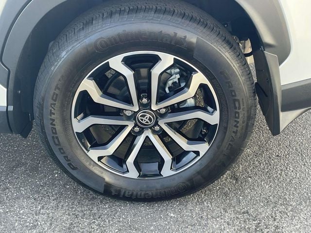 2024 Toyota Corolla Cross Hybrid SE