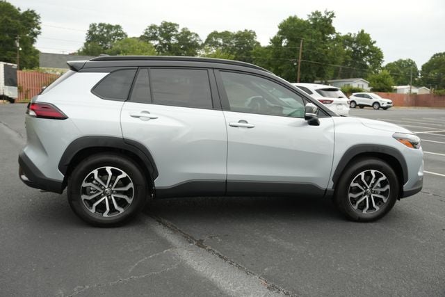2026 Toyota Corolla Cross Hybrid SE