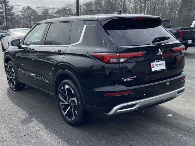 2024 Mitsubishi Outlander SE