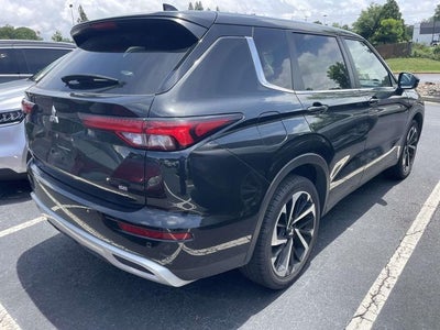 2024 Mitsubishi Outlander SE