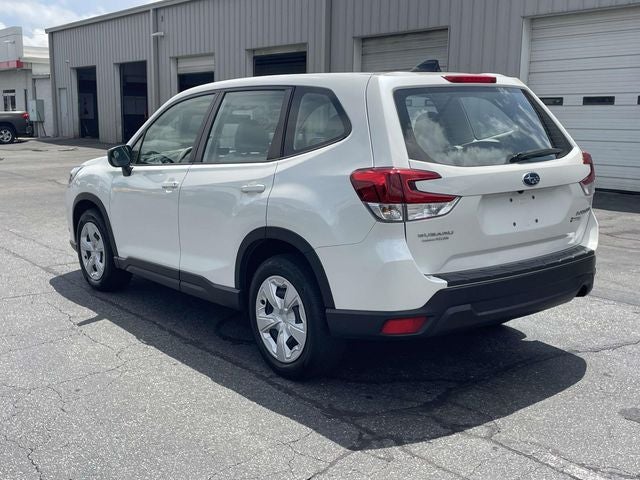 2024 Subaru Forester Base