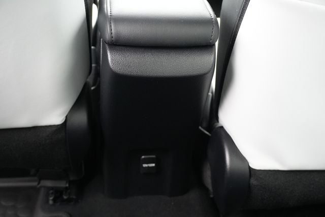 2016 Toyota Prius Four Touring