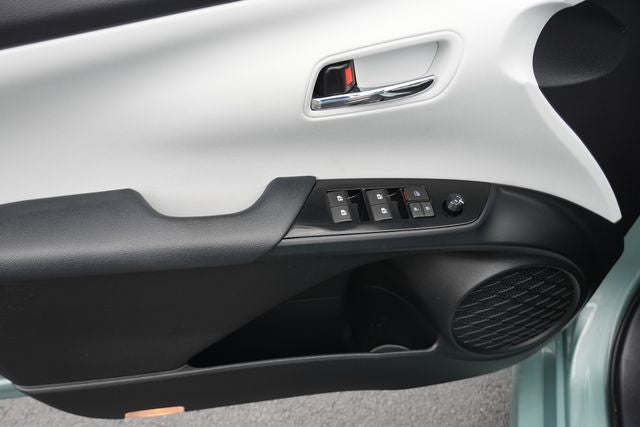 2016 Toyota Prius Four Touring