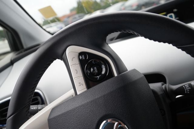 2016 Toyota Prius Four Touring