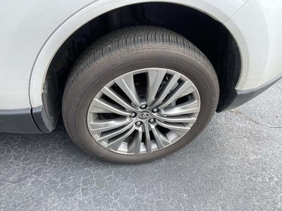 2024 Toyota Venza LE