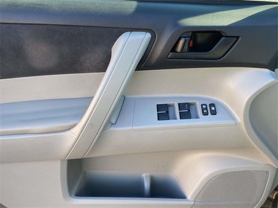 2009 Toyota Highlander Base