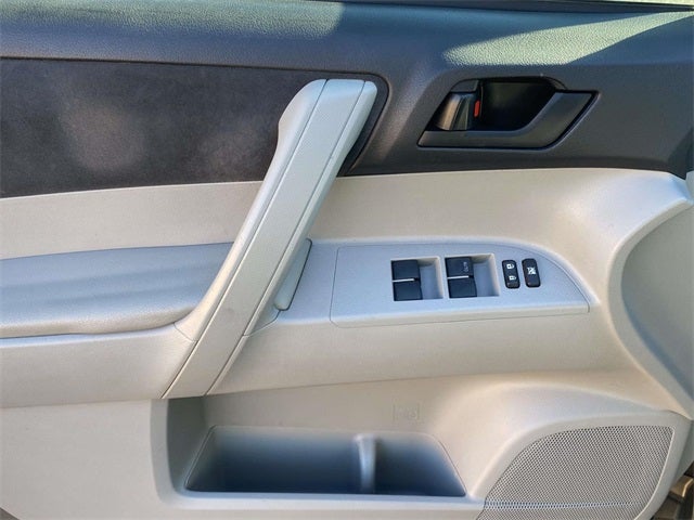 2009 Toyota Highlander Base