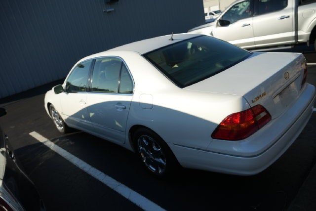 2001 Lexus LS 430