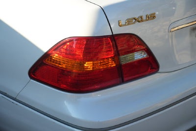 2001 Lexus LS 430